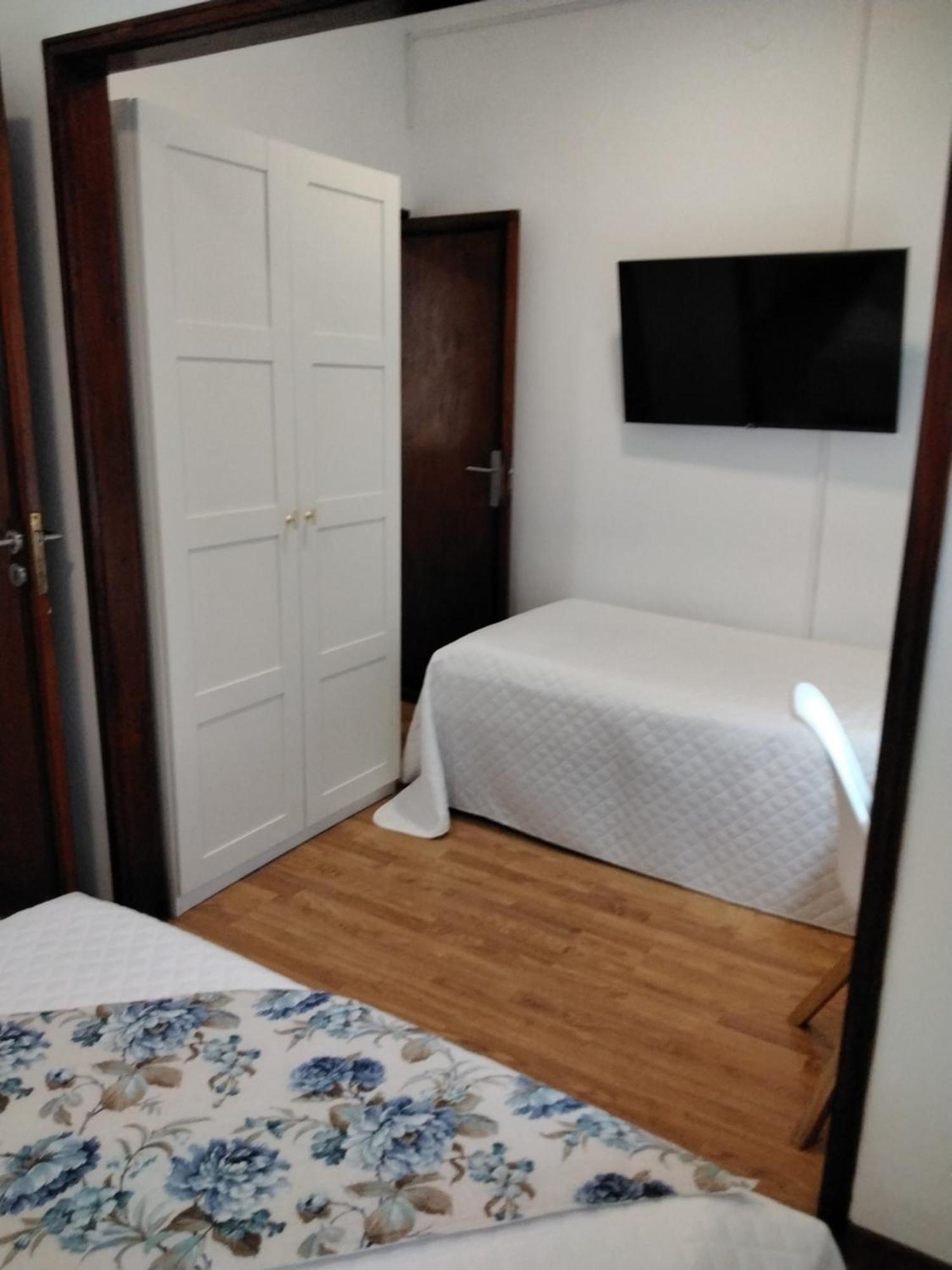 Buddies Charm House Aveiro Esterno foto