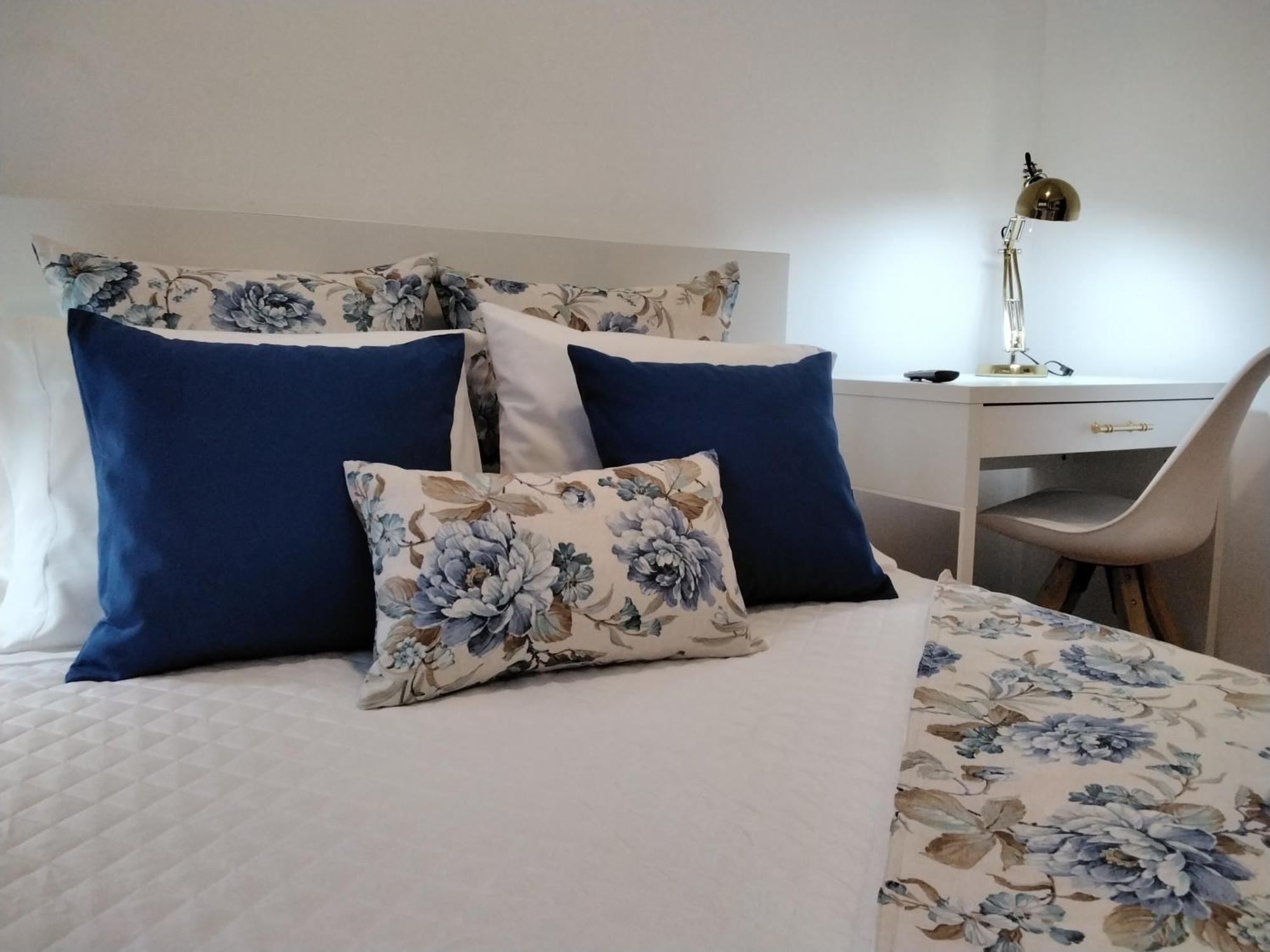 Buddies Charm House Aveiro Esterno foto